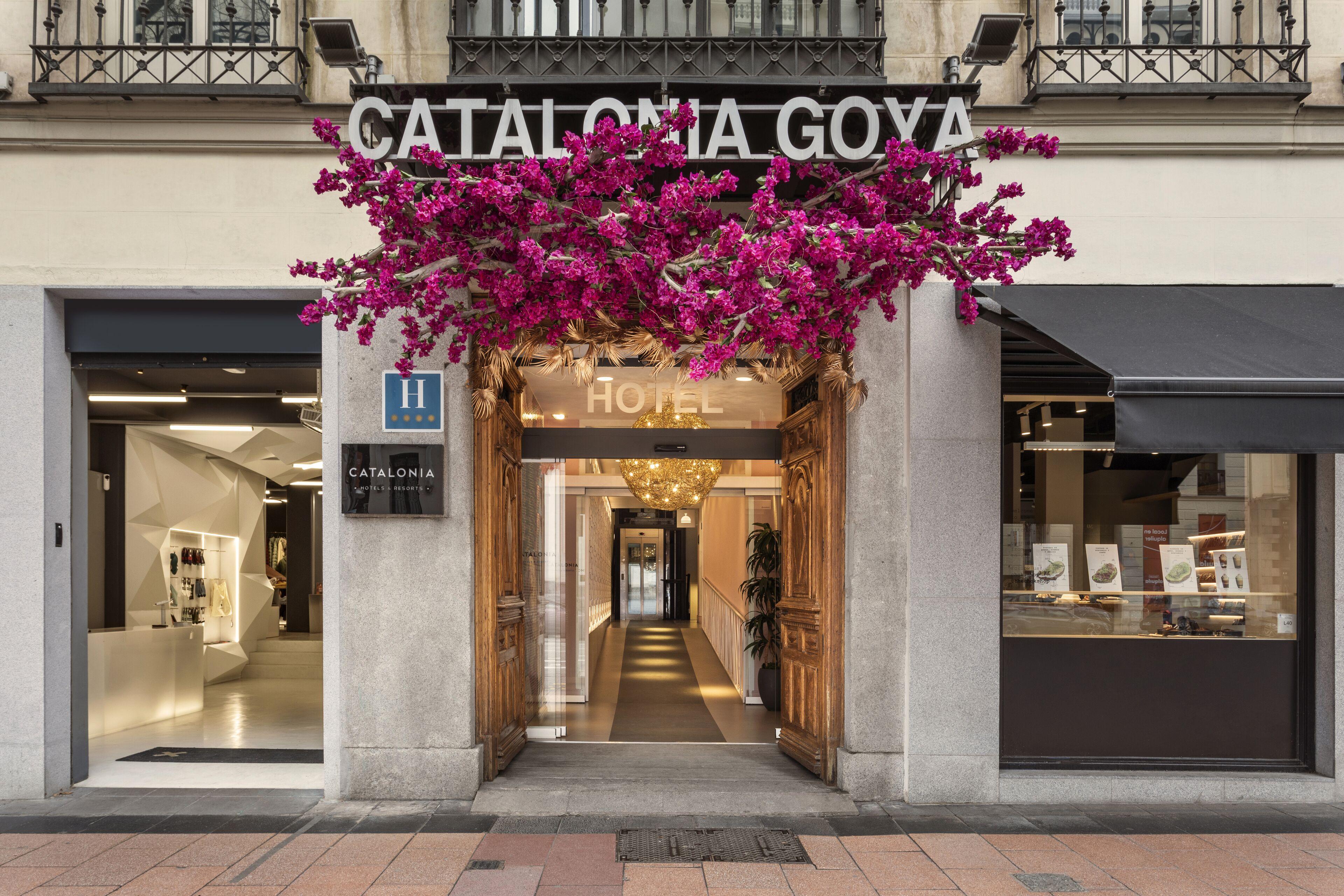 Catalonia Goya — Fotos 1